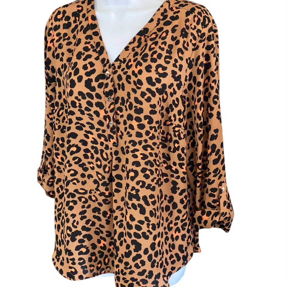 Leopard Print Blouse L V Neck Roll Tab Sleeve Animal Print Mob Wife Office Siren - Picture 2 of 9